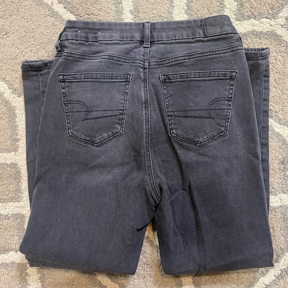 American Eagle High-Rise Charcoal Black Jeans - Picture 4 of 4